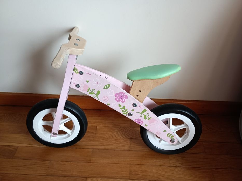 Bicicleta infantil de madeira