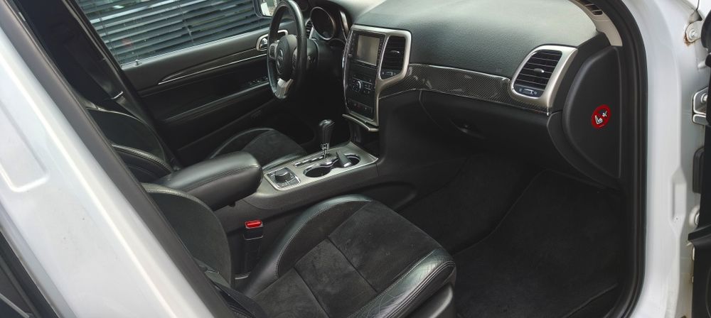 Jeep grand Cherokee 3.0 CRDI 4x4 max wyposażenie wersja limitowana