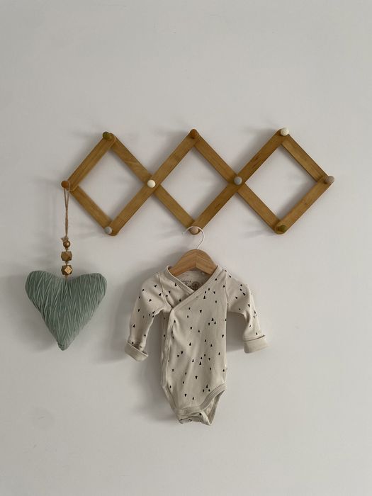 Body lindex kopertowe 50 beżowe czarny wzorek