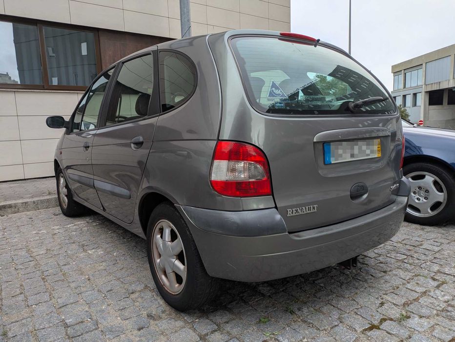 Renault Scénic — fotografia 3