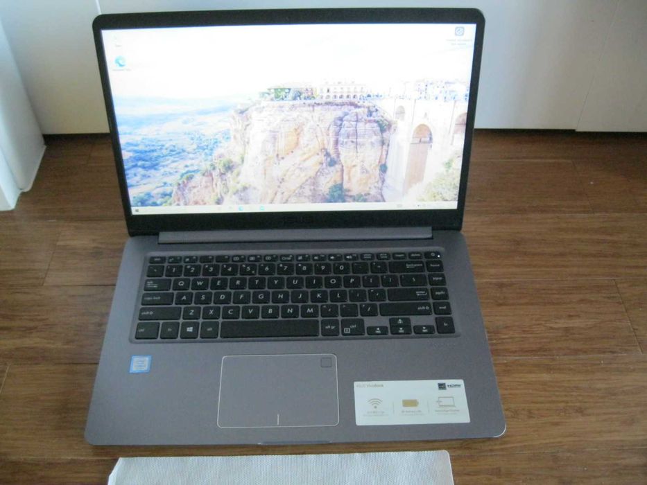 Asus VivoBook A510 i5-7200 ram 8gb DDR4 Win11 SSD ładny TANIO