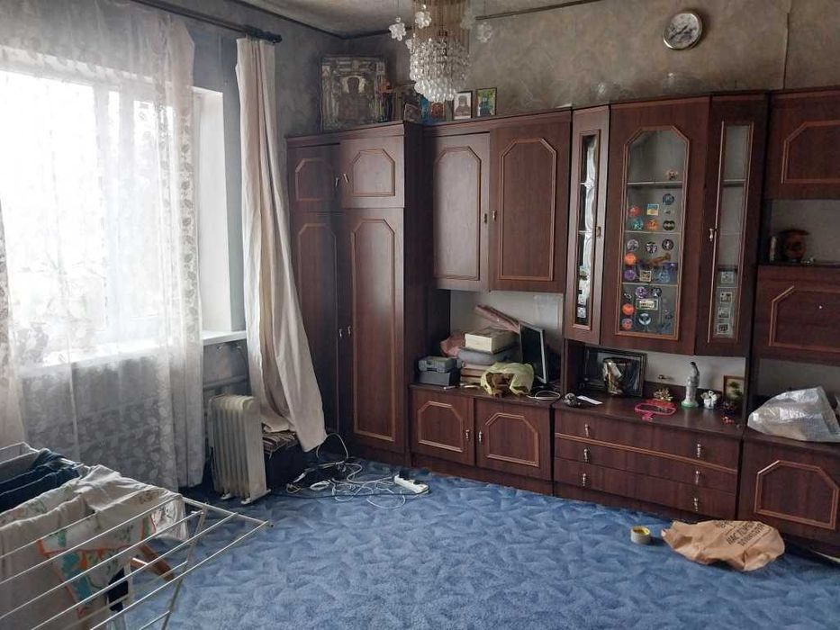 Окремий будинок у районі м'ясокомбінату. Цікава пропозиція під бізнес.