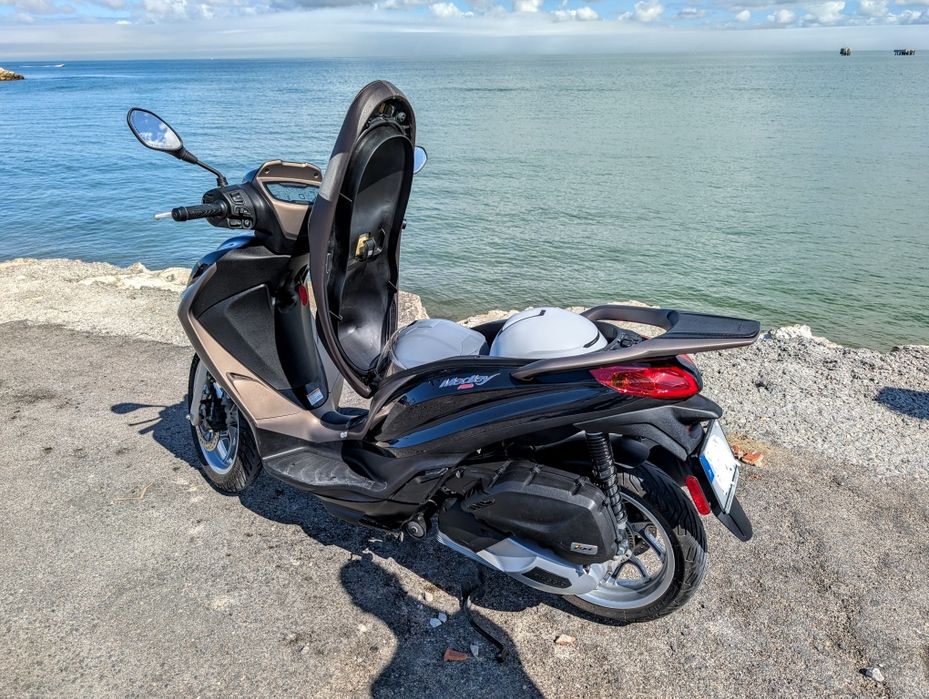 Scooter Piaggio Medley 125