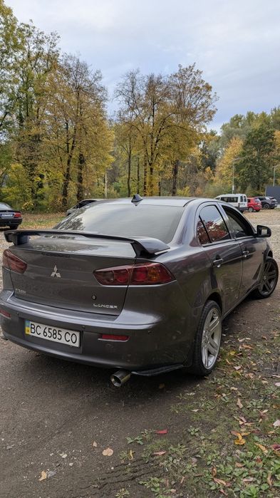 Mitsubishi Lancer 10