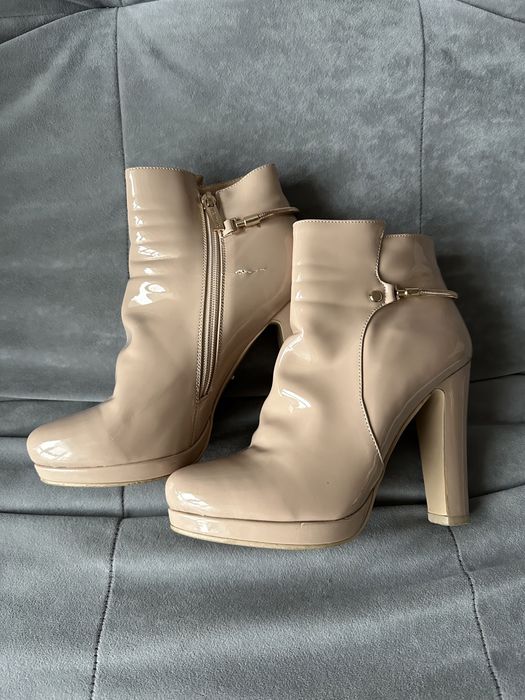 Ботильони жіночі