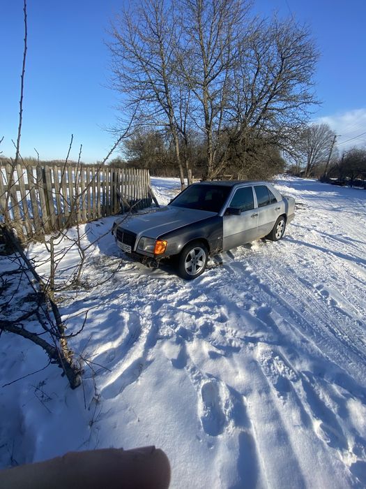 Продам мерс 124