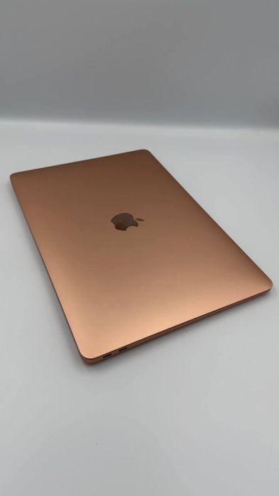 Ноутбук Apple MacBook Air 13 i3/8/256GB Gold (MWTL2) 2020