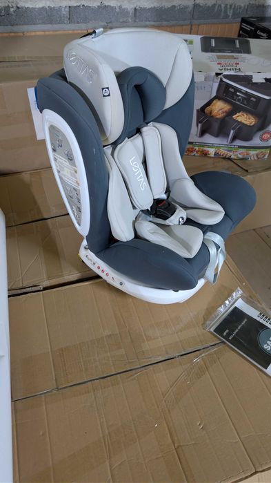 Lottas fotelik samochodowy z ISOFIX 0-36kg