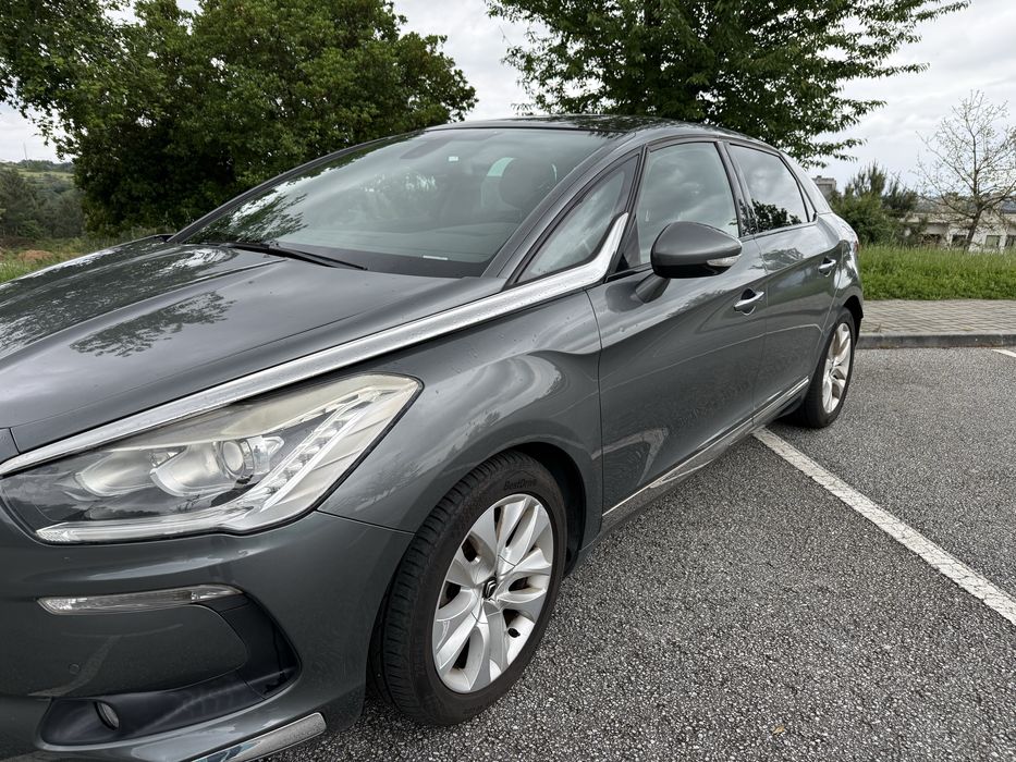 CITROËN DS5 1.6 e-HDi 115 EGS6 SoChic