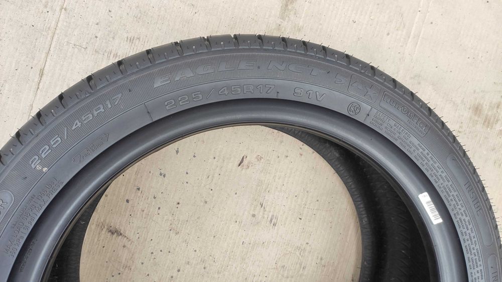 Шини  225/45R17 Goodyear Bridgestone