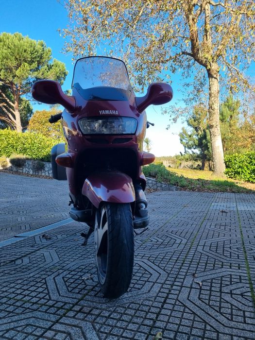 Yamaha GTS 1000 muito bom estado