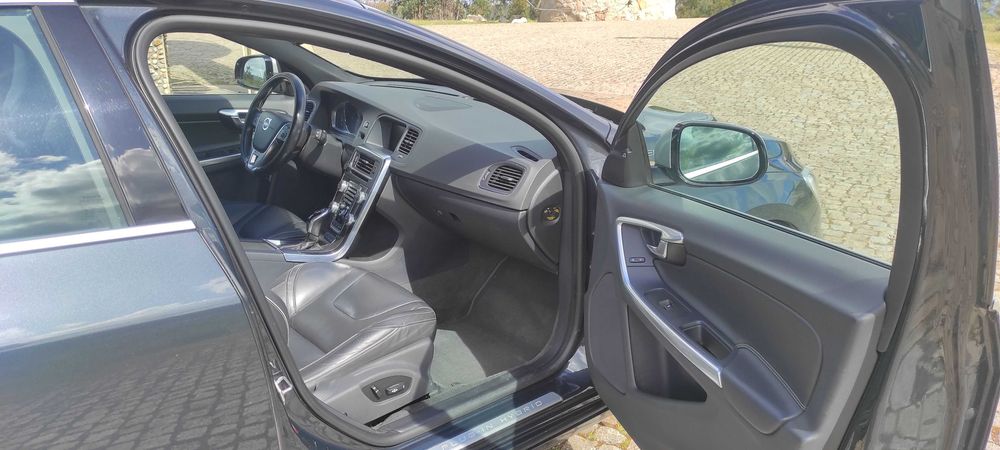 Volvo V60 2014 Plug-in
