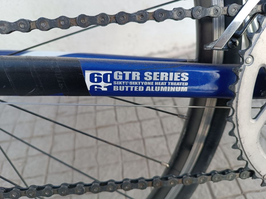 Bicicleta de estrada GT  L