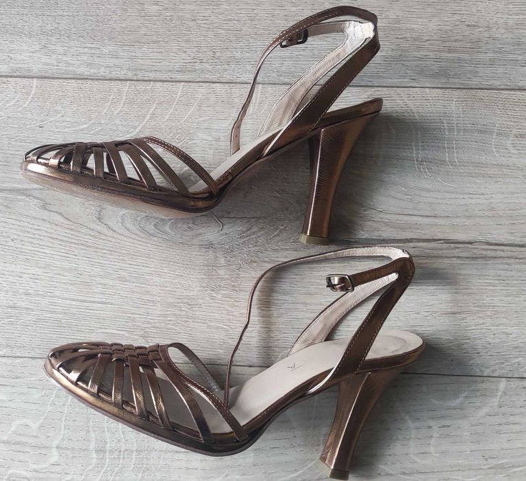 Sandałki na szpilce Estima