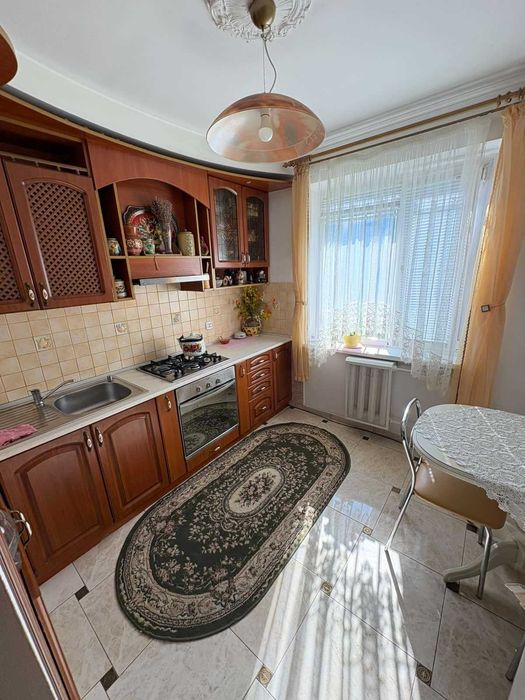 Оренда кімнати по вул. Хуторівка