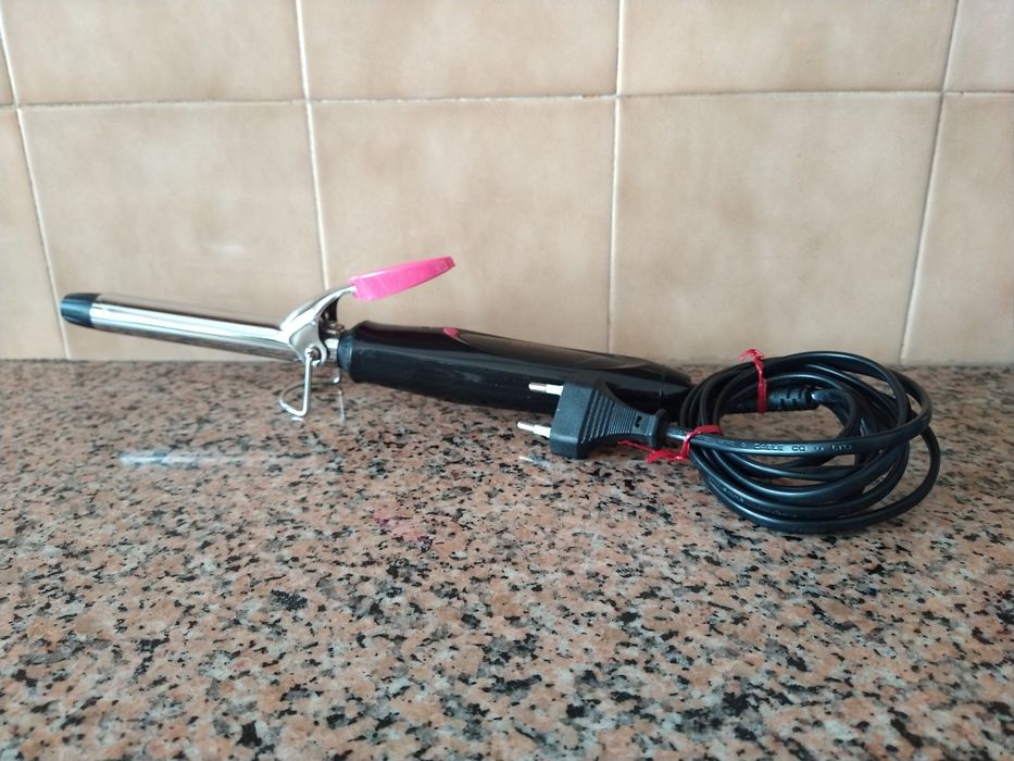 Modelador Tenacilha de cachos cabelo cabeleireiro casa quarto vivenda.