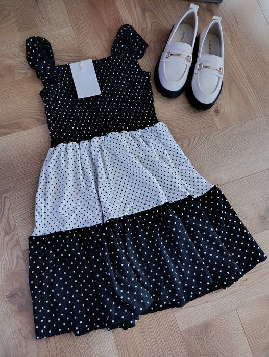 Sukienka Zara 128 cm nowa