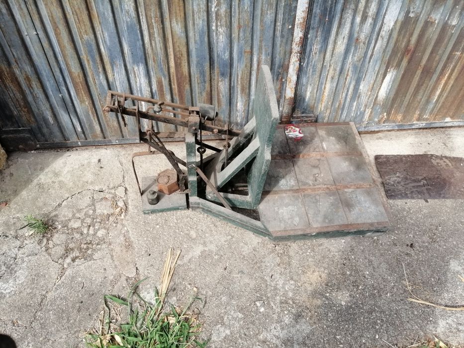 Balança decimal antiga