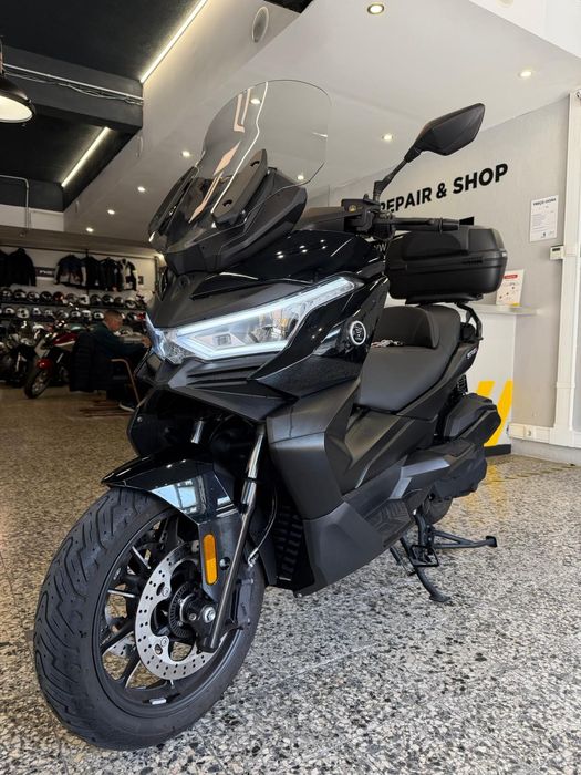 Voge SR 4 MAX T de 2024 Optimo Estado, Distinta, confortável e Segura