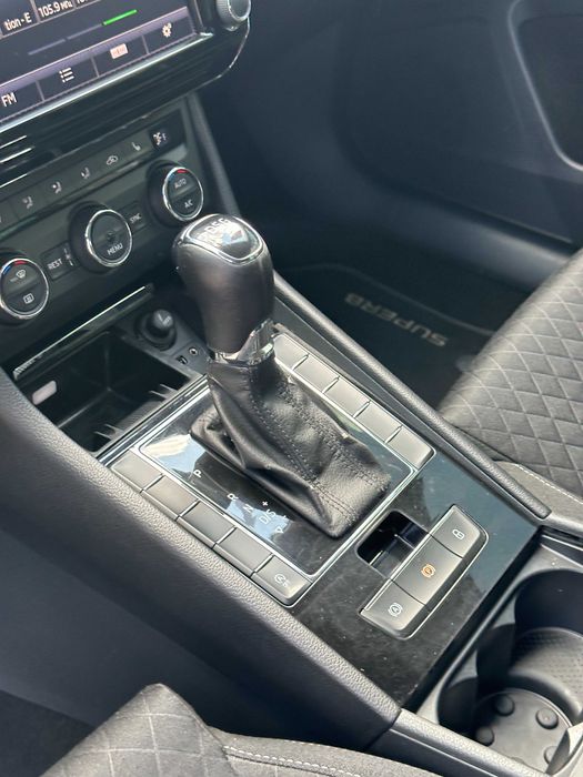 Продам Skoda Superb 2016 рік можлива розстрочка,кредит,обмін!