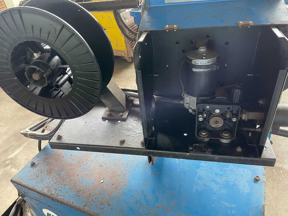 Semi automática MILLER MIGBLU 420