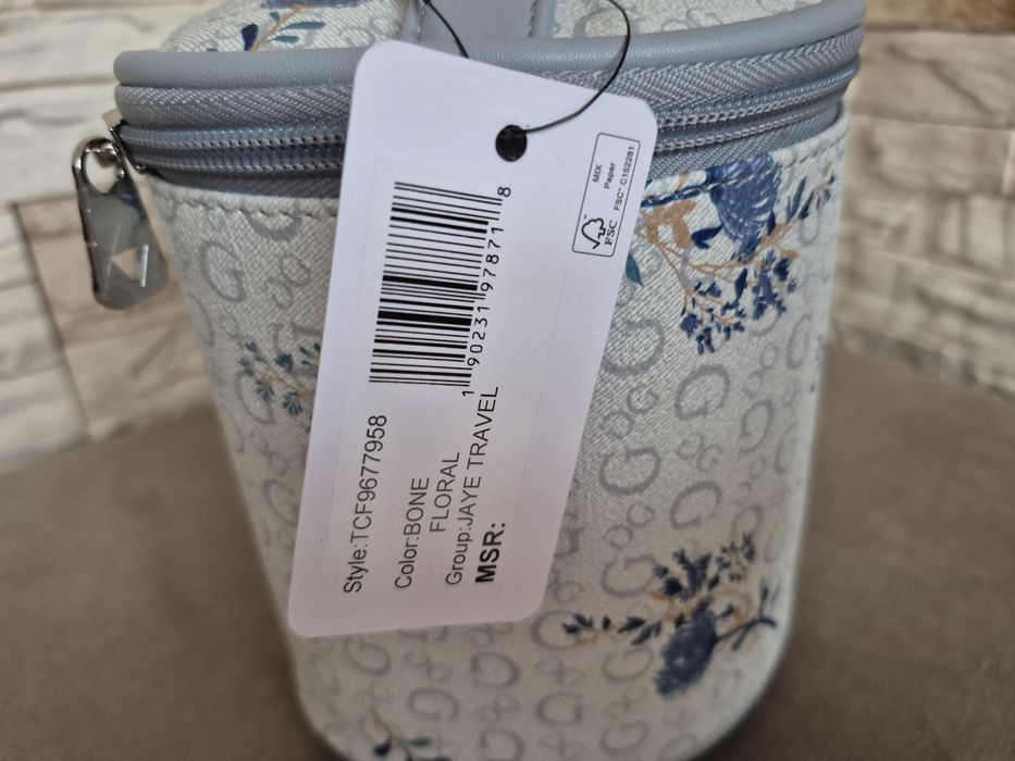 Kosmetyczka Damska Kuferek Guess