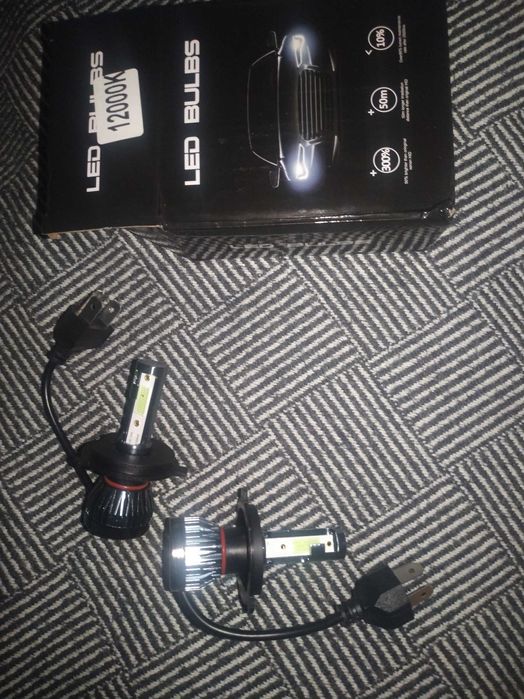 Продам led лампочки в фары