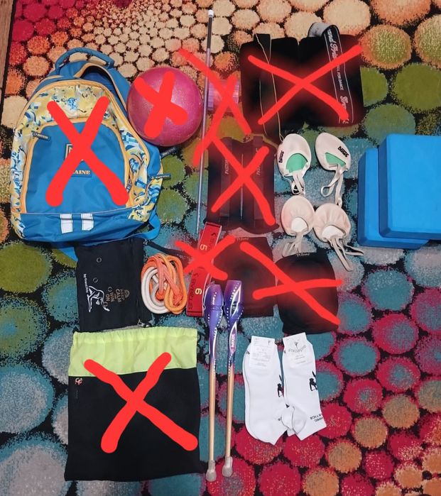 Продам речі/ інвентар для художньої гімнастики