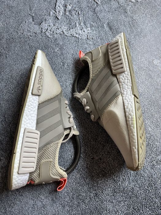 Кросівки Adidas NMD R1