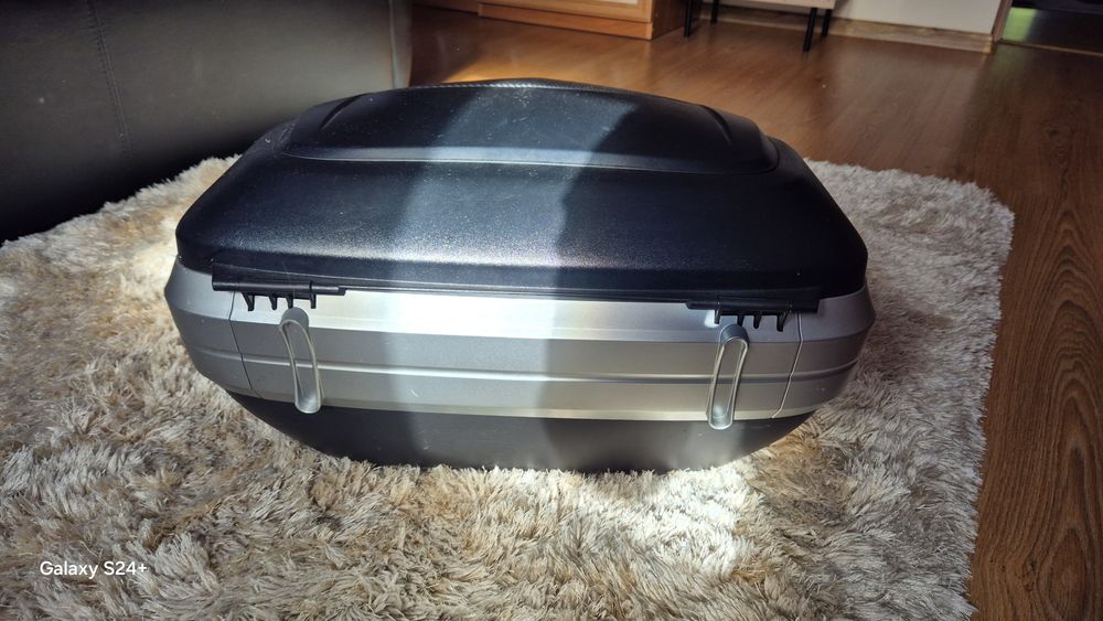 Kufer motocyklowy GIVI MAXIA 4