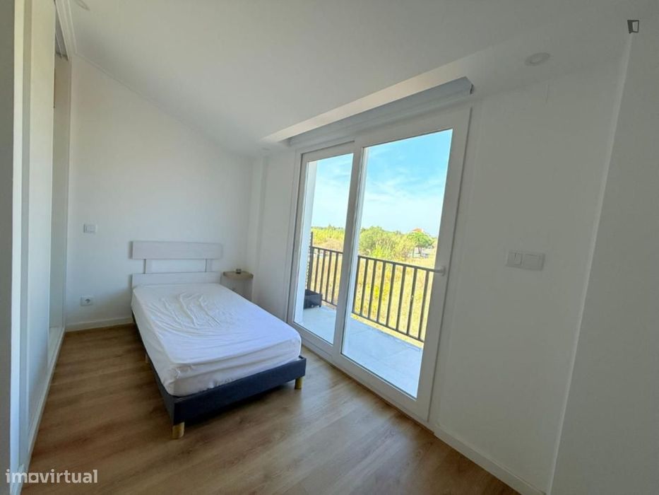 Estúdio - localizado em Caparica Lisbon