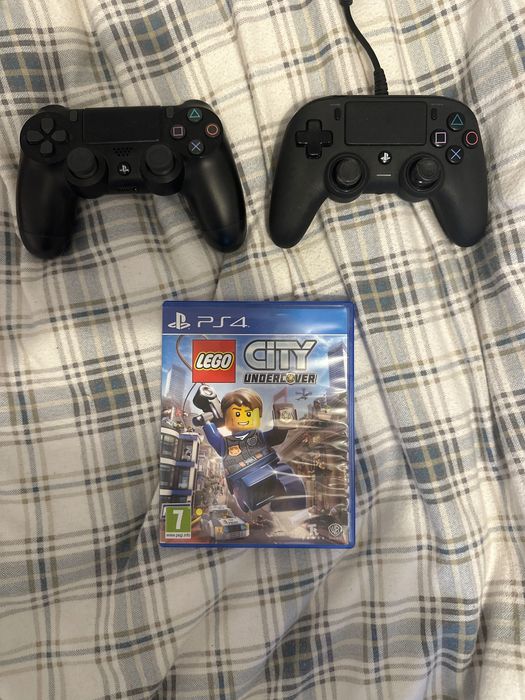 Ps4 preta bom estado