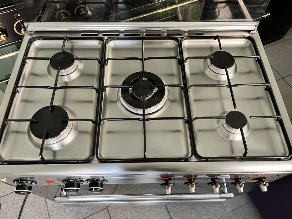 Професійна газова плита