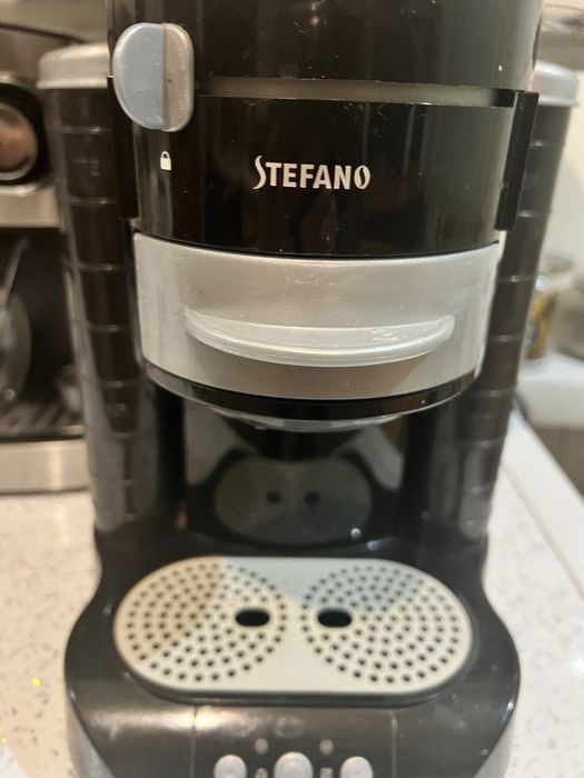 Кавоварка , Франція , нова