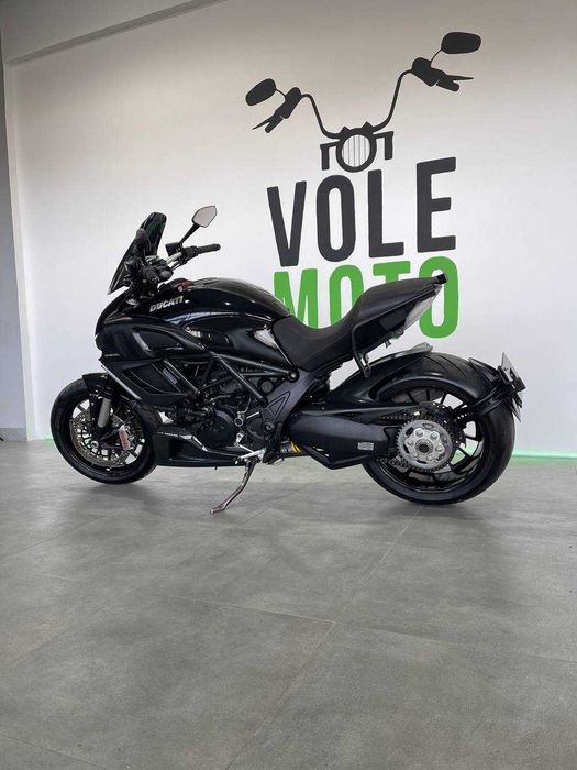 Мотоцикл Ducati diavel 1200