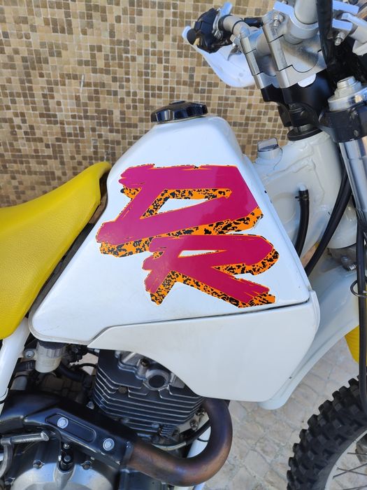 Suzuki DR 350 ano 1990