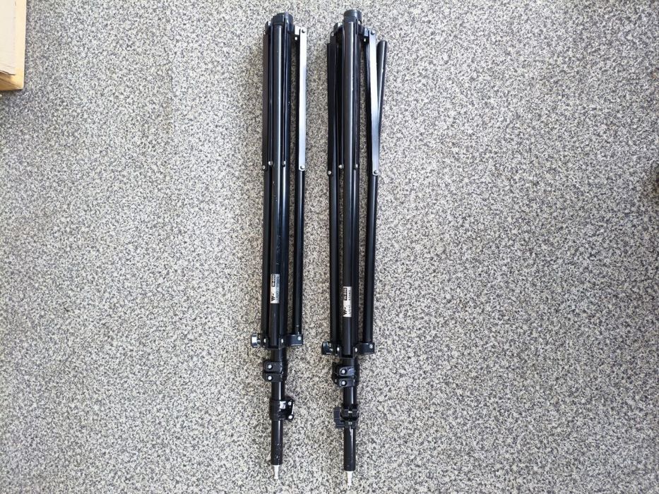 Стойки студийные для фотовспышек и видеосвета