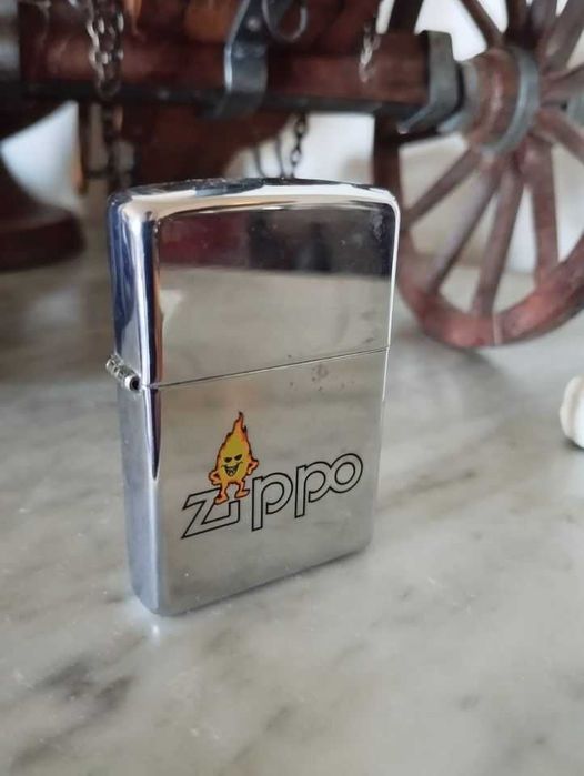 Isqueiros ZIPPO (Vários)