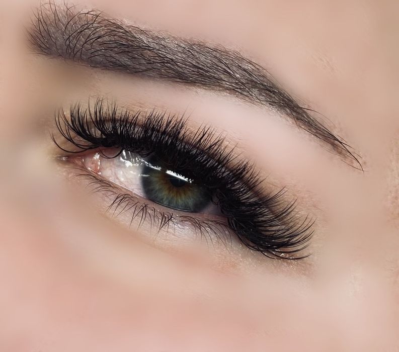 Нарощування вій запрошую