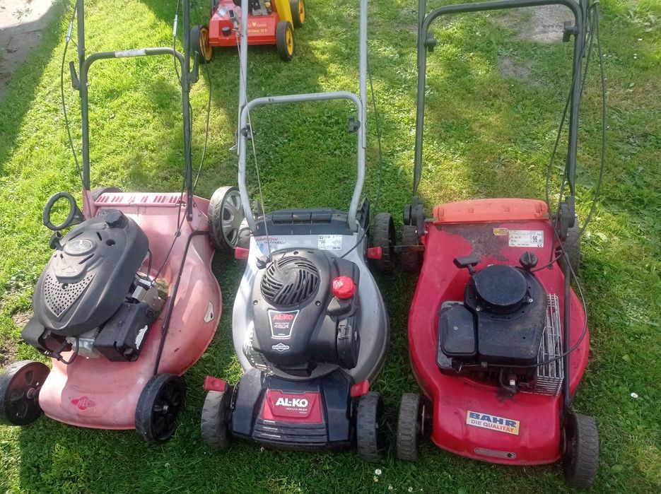 Kosiarka spalinowa wertykuler