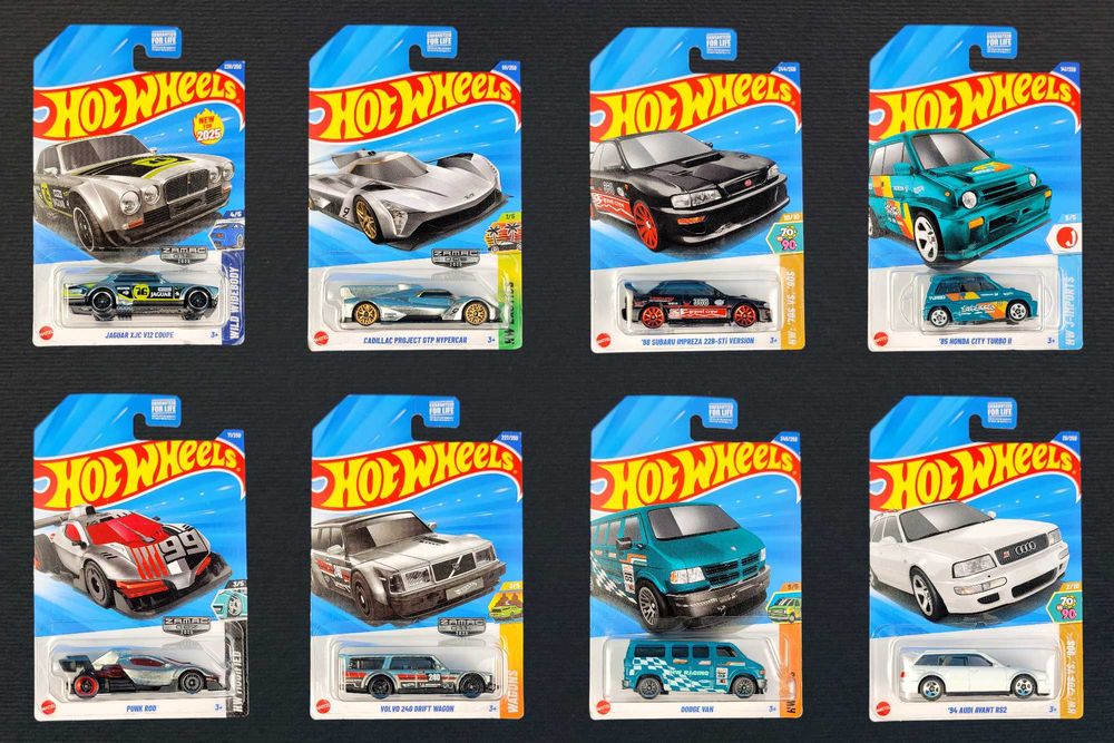 Хот Вілс 1:64 Hot Wheels BMW, Mercedes, Ferrari, Porsche, Zamak, USA