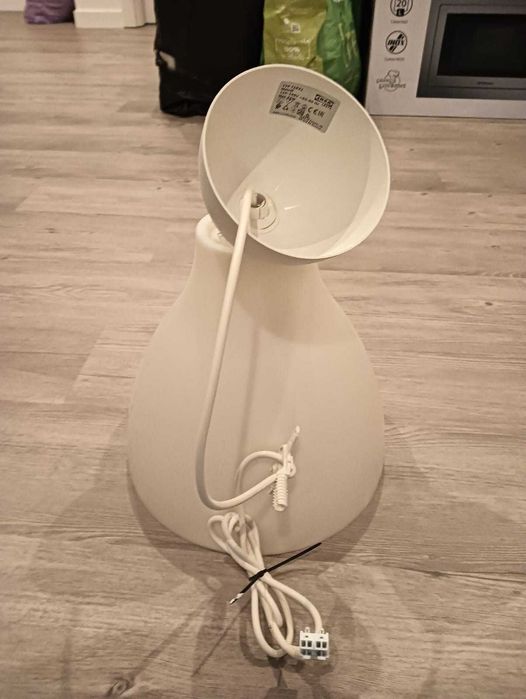 Candeiro de teto branco