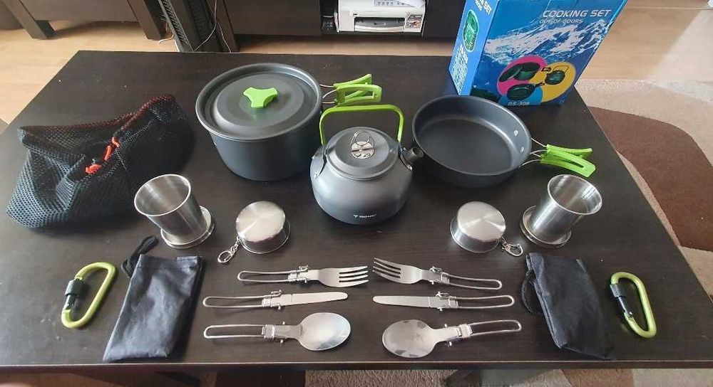 ZESTAW TURYSTYCZNY 18 w 1 naczynia turystczne garnki patelnia kubki