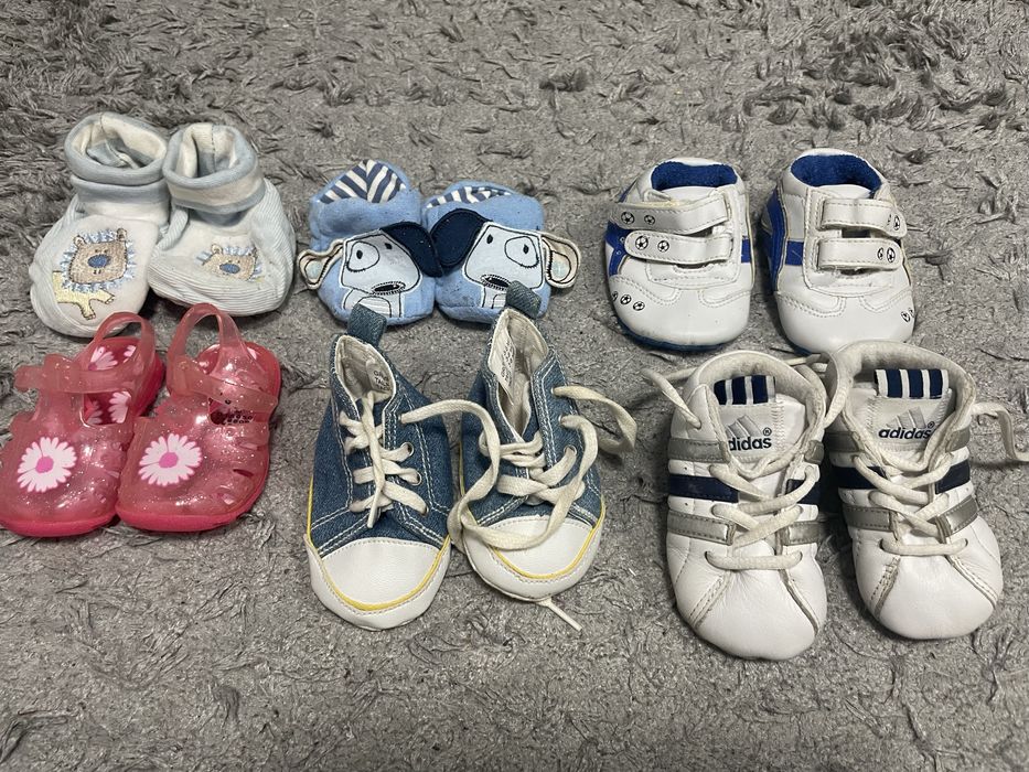 Buty niemowlęce 6 sztuk