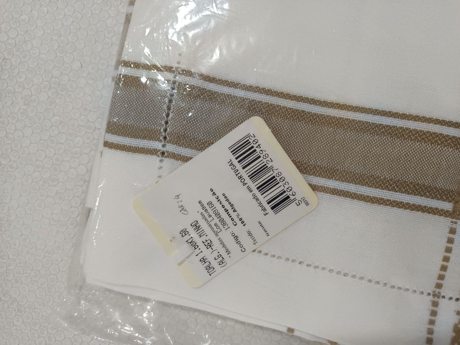 Tablecloth with Pattern64751962353025124