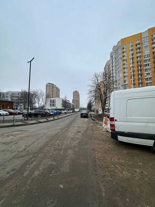 ЖК Нивки-Парк, фасад, комерція, власник