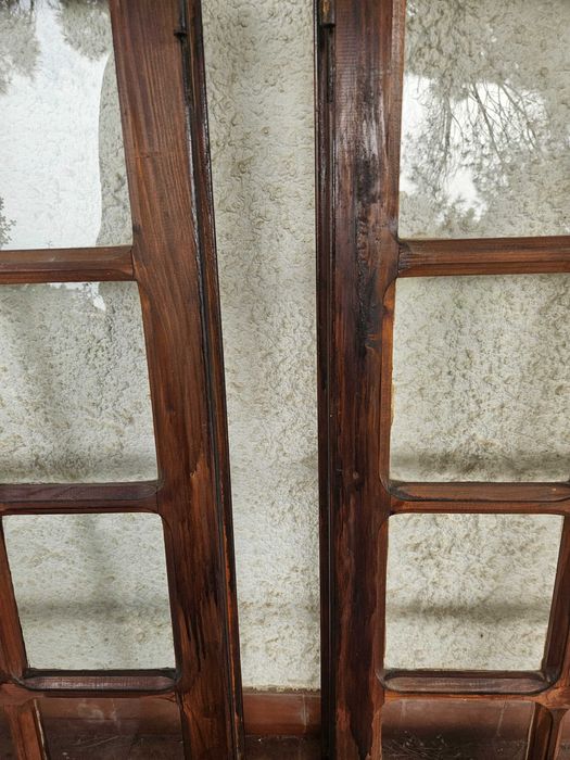 2 Janelas duplas em Madeira com vidros pequenos