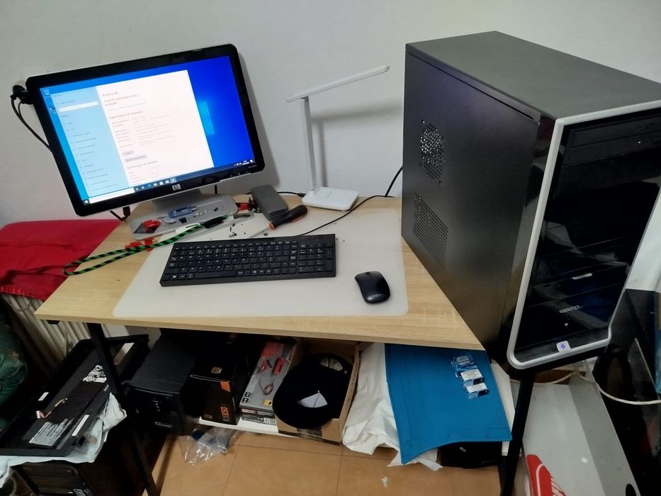 Torre de Pc a funcionar453115010372741122
