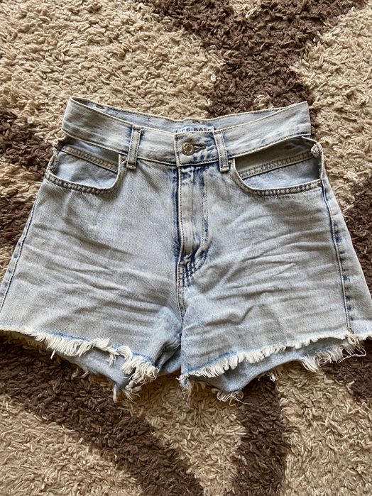 Джинсові шорти!!