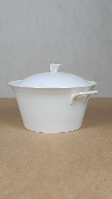 Waza do zupy z pokrywą ceramiczna biała - OUTLET